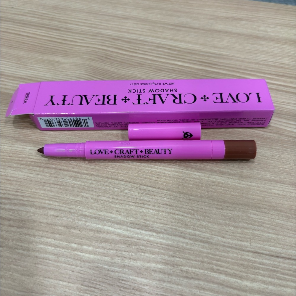 Love Craft Beauty Eye Shadow Stick - eye pencil & smudge brush. Terra $8 NWT